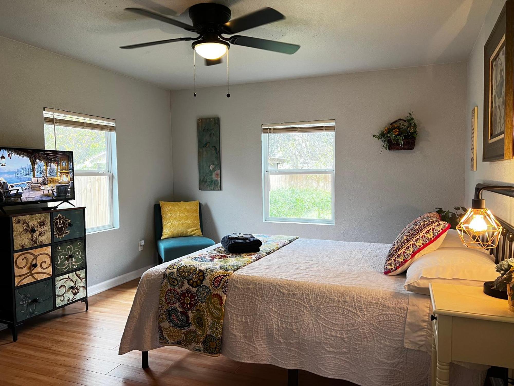 Boho Bliss- Cozy Private Room 2 Miles From Alamodome! San Antonio Zewnętrze zdjęcie